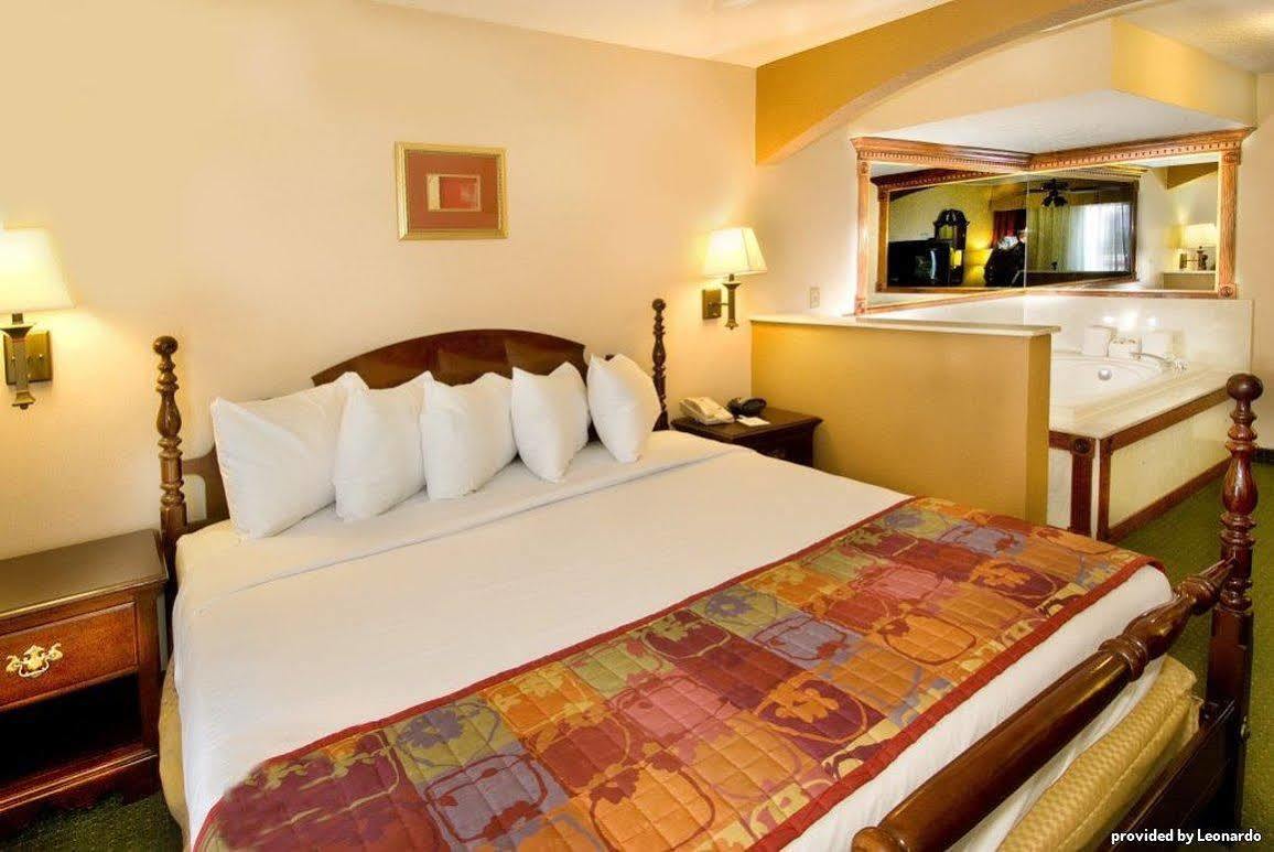 Best Western Alamo Suites Downtown Σαν Αντόνιο Δωμάτιο φωτογραφία